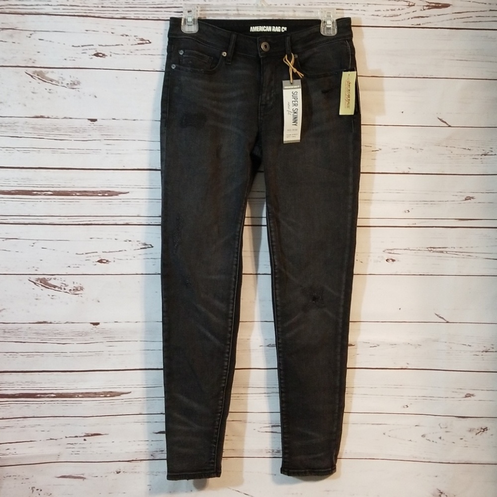 Like new American Rag Super Skinny black gray Jeans